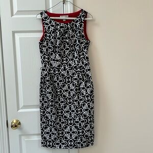 Black and White London Times shift dress with pockets